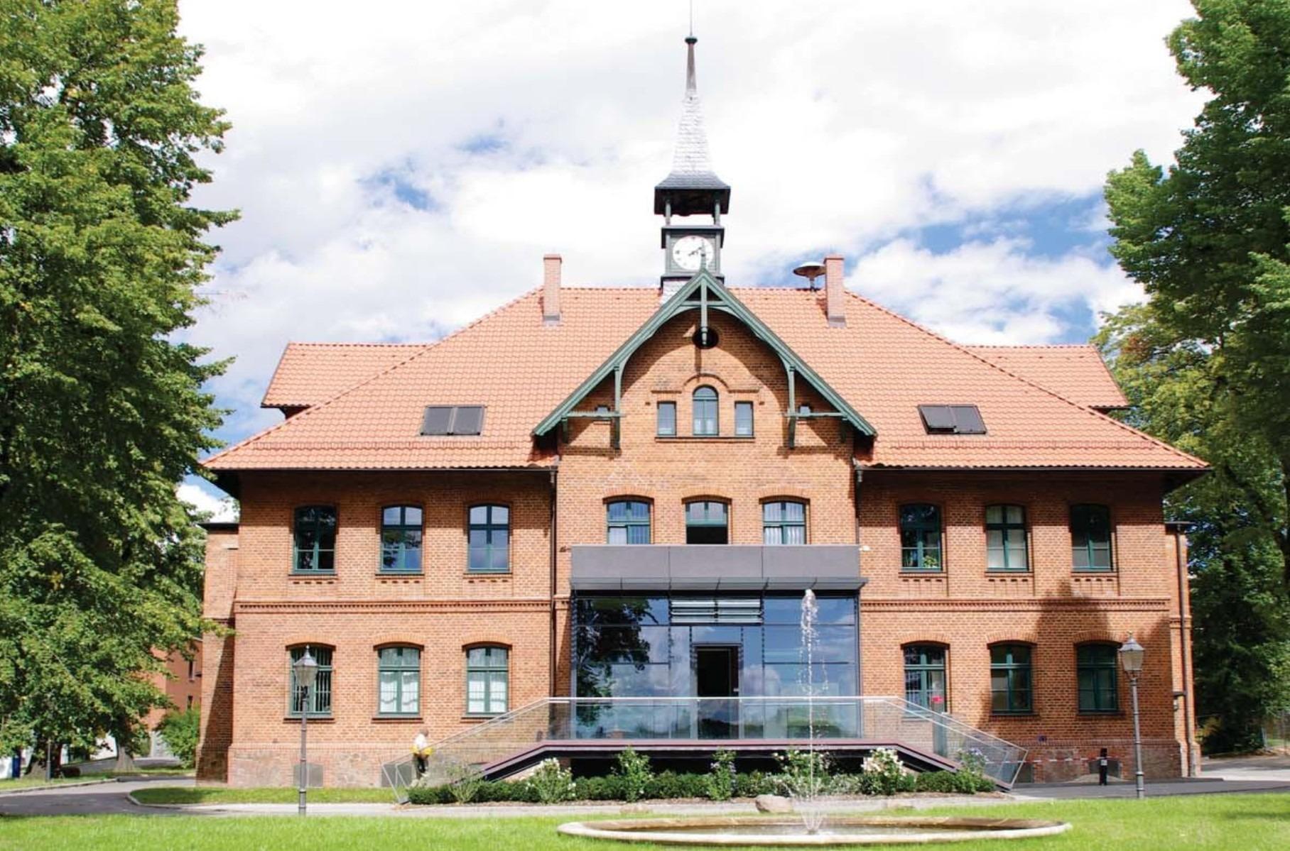 sächsisches krankenhaus altscherbitz leipziger straße schkeuditz